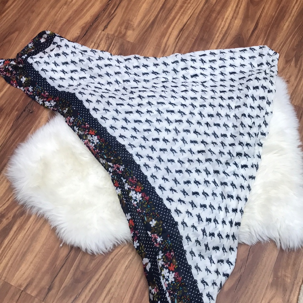 Patterned scarf - Picture 5 of 8